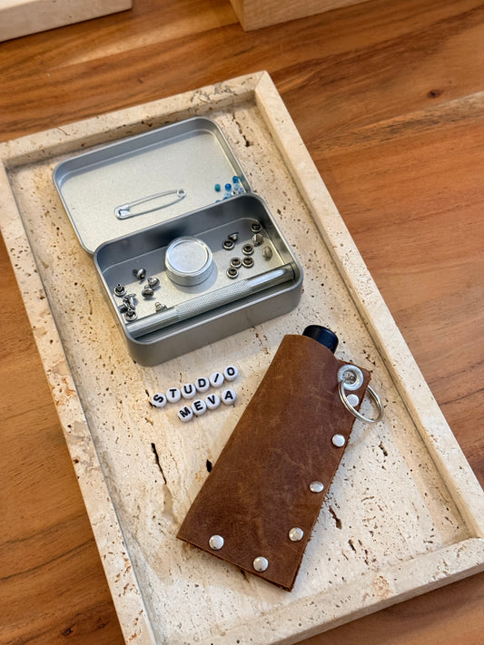 Kit DIY Porte-gloss & Porte-briquet IT GIRL – Cuir chiné & Rivets